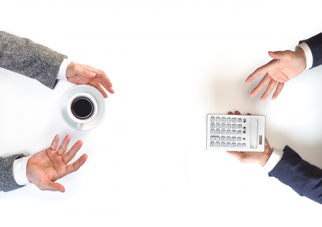 神奈川の不用品回収業者に値下げ交渉は通用する？具体的な方法と注意点のアイキャッチ画像